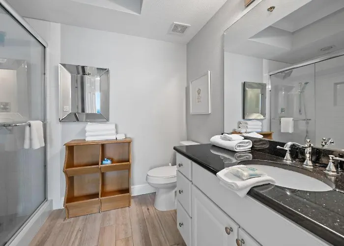 Crystal Shores West 1205 By Youngs Suncoast Apartment *